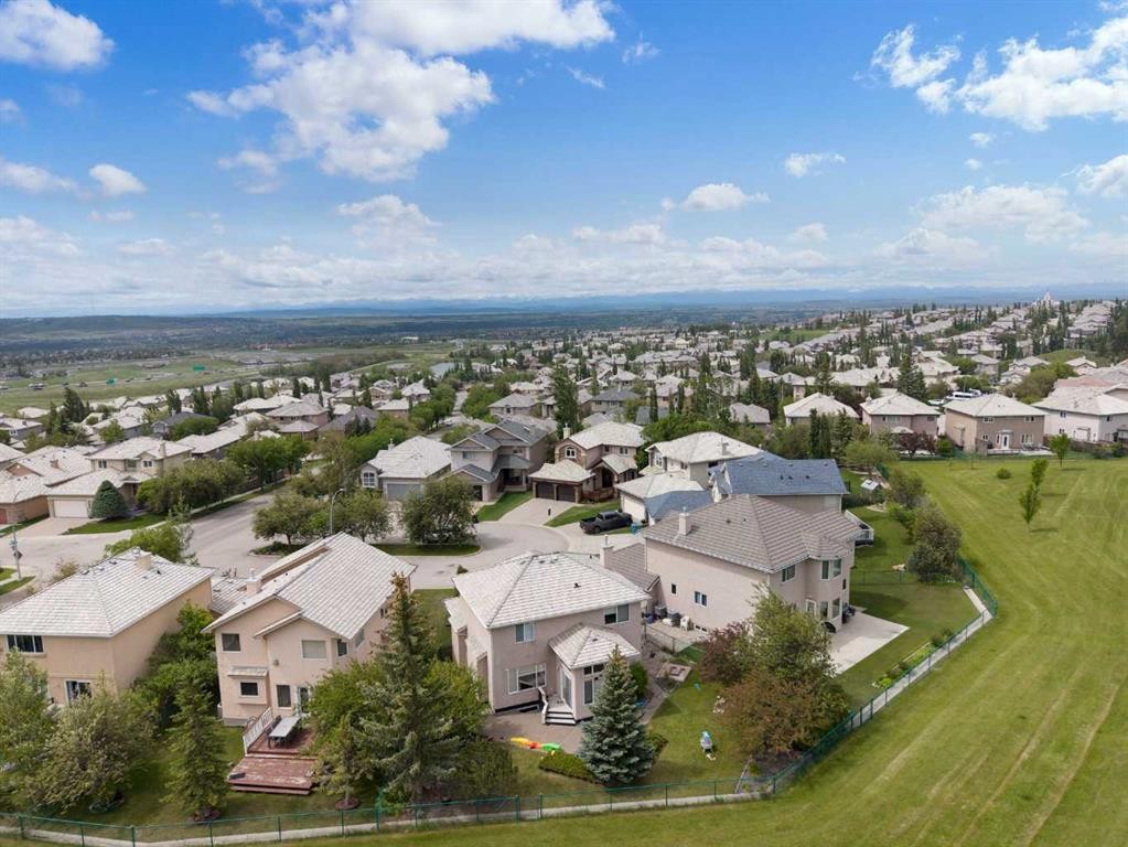 410 Royal Crest Bay Nw, Calgary, AB - Outdoor With View