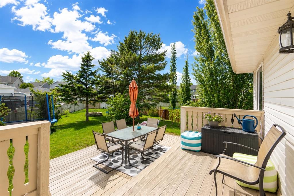 27 Erin Green Place Se, Calgary, AB