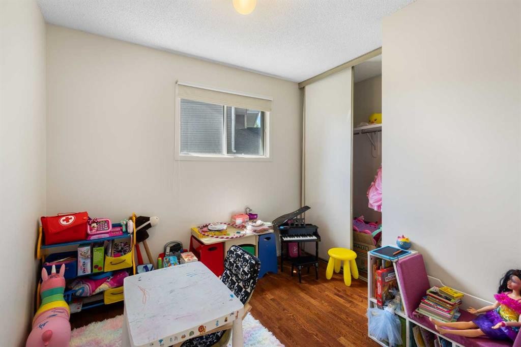 27 Erin Green Place Se, Calgary, AB