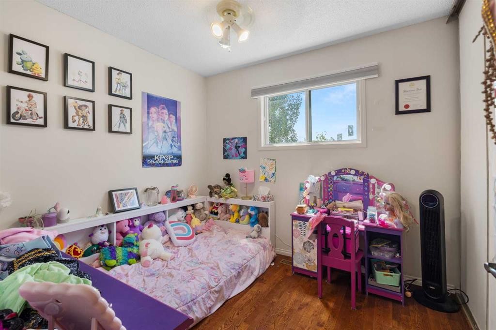 27 Erin Green Place Se, Calgary, AB