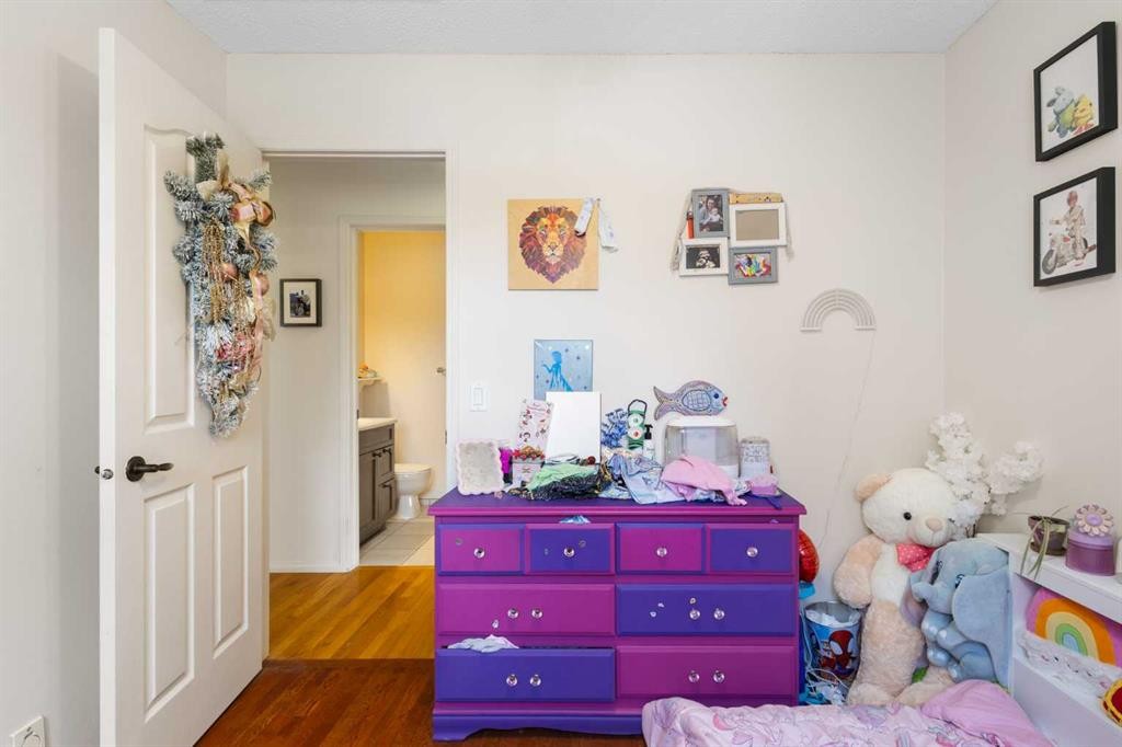 27 Erin Green Place Se, Calgary, AB