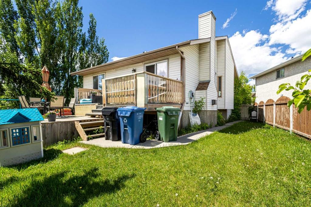 27 Erin Green Place Se, Calgary, AB