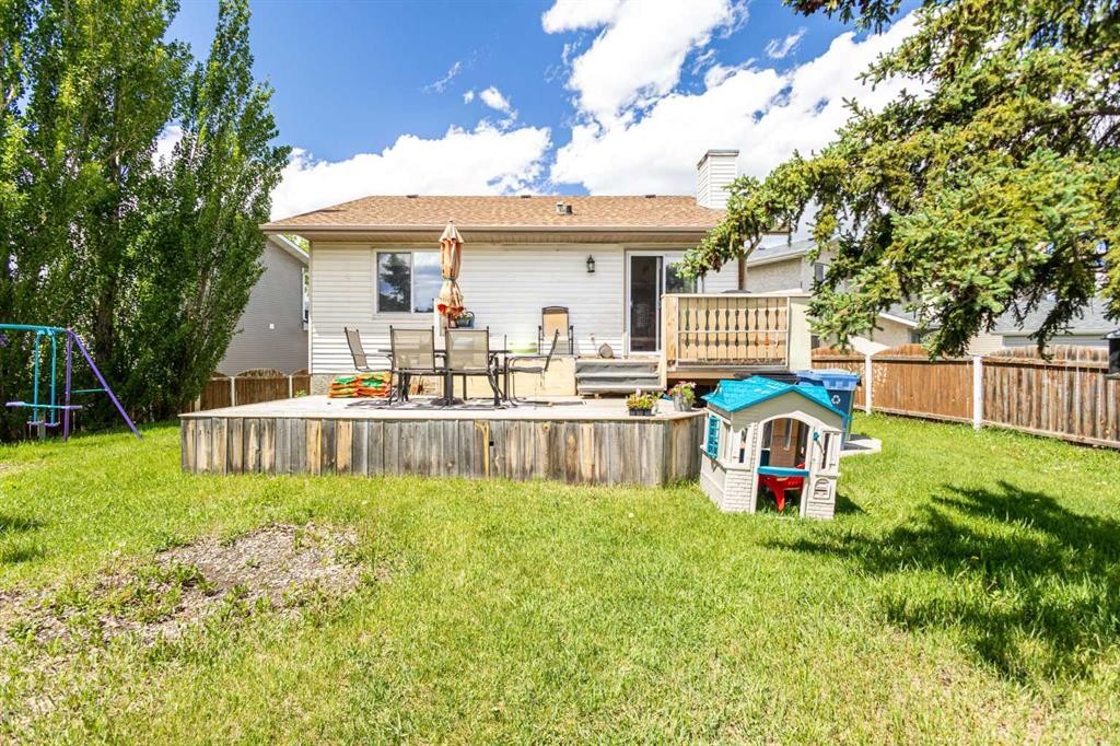 27 Erin Green Place Se, Calgary, AB
