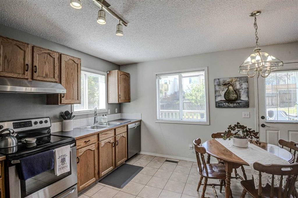 194 Arbour Stone Rise Nw, Calgary, AB