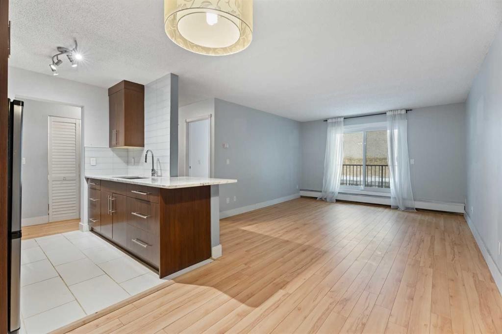 208-819 4A Street Ne, Calgary, AB