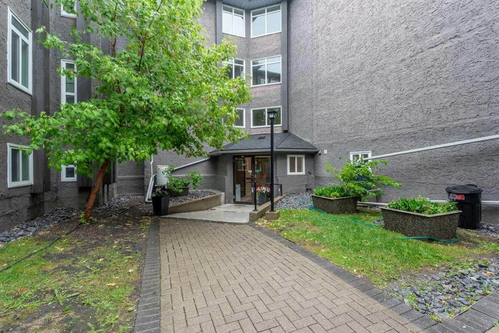 208-819 4A Street Ne, Calgary, AB