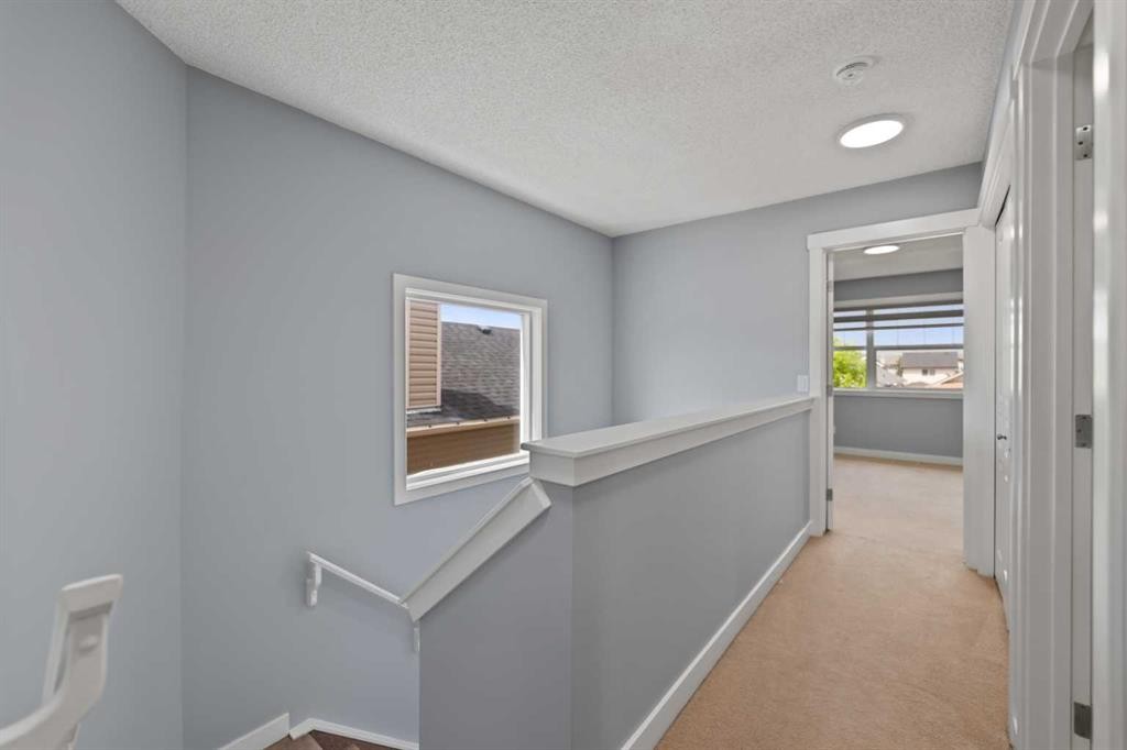 11 Saddlebrook Gardens Ne, Calgary, AB