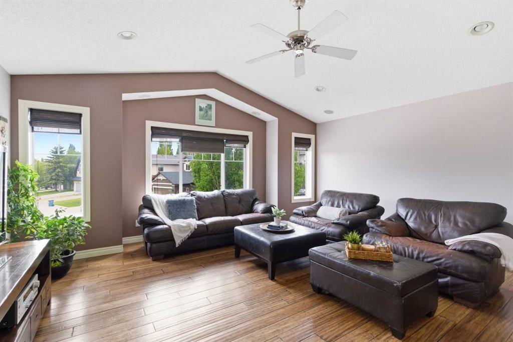 141 Panamount Green Nw, Calgary, AB