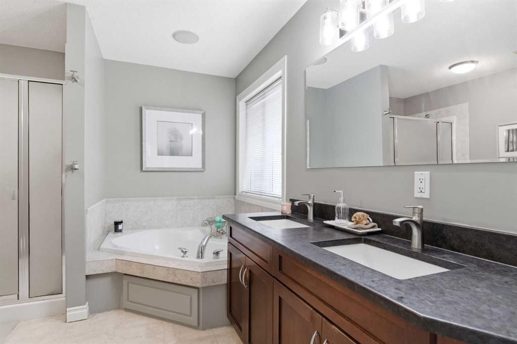 141 Panamount Green Nw, Calgary, AB