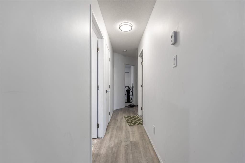 215 Carmel Close Ne, Calgary, AB