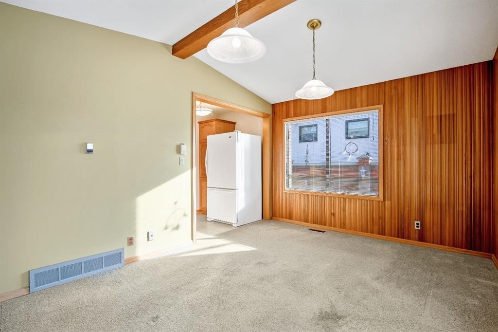 47 Montrose Crescent Ne, Calgary, AB