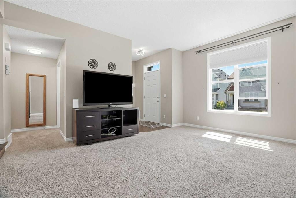 267 Skyview Springs Gardens Ne, Calgary, AB