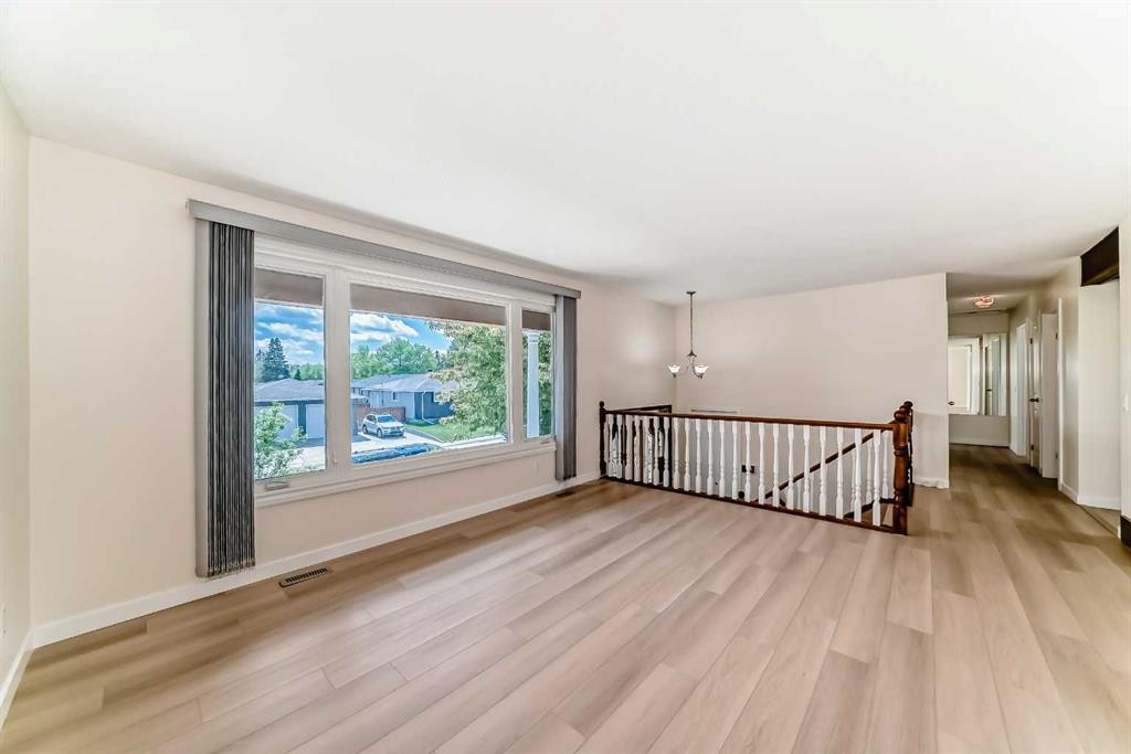 512 Hunterplain Hill Nw, Calgary, AB