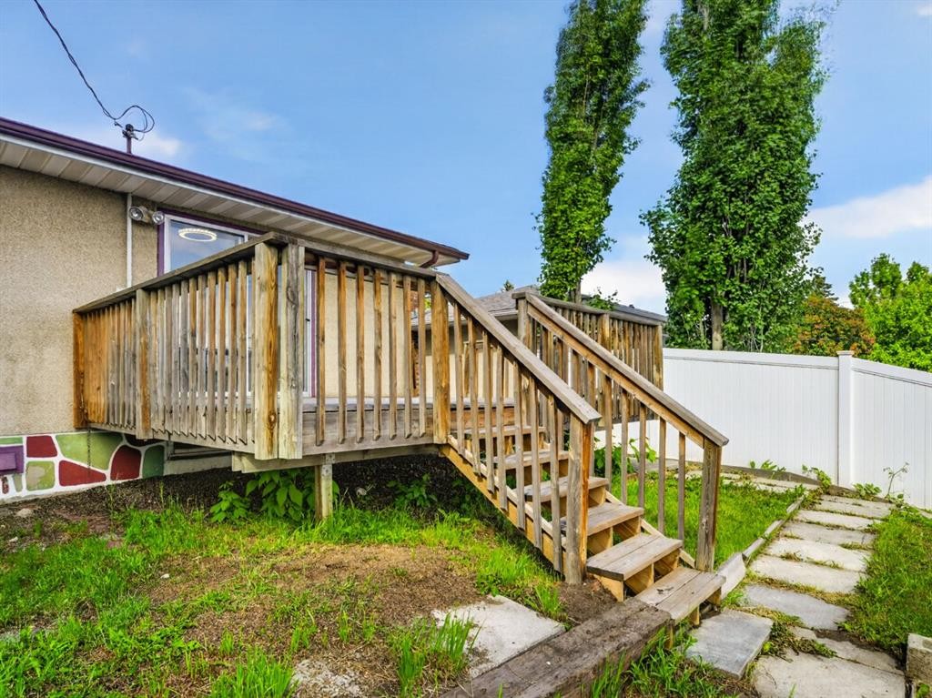 847 Raynard Crescent Se, Calgary, AB - Outdoor With Deck Patio Veranda