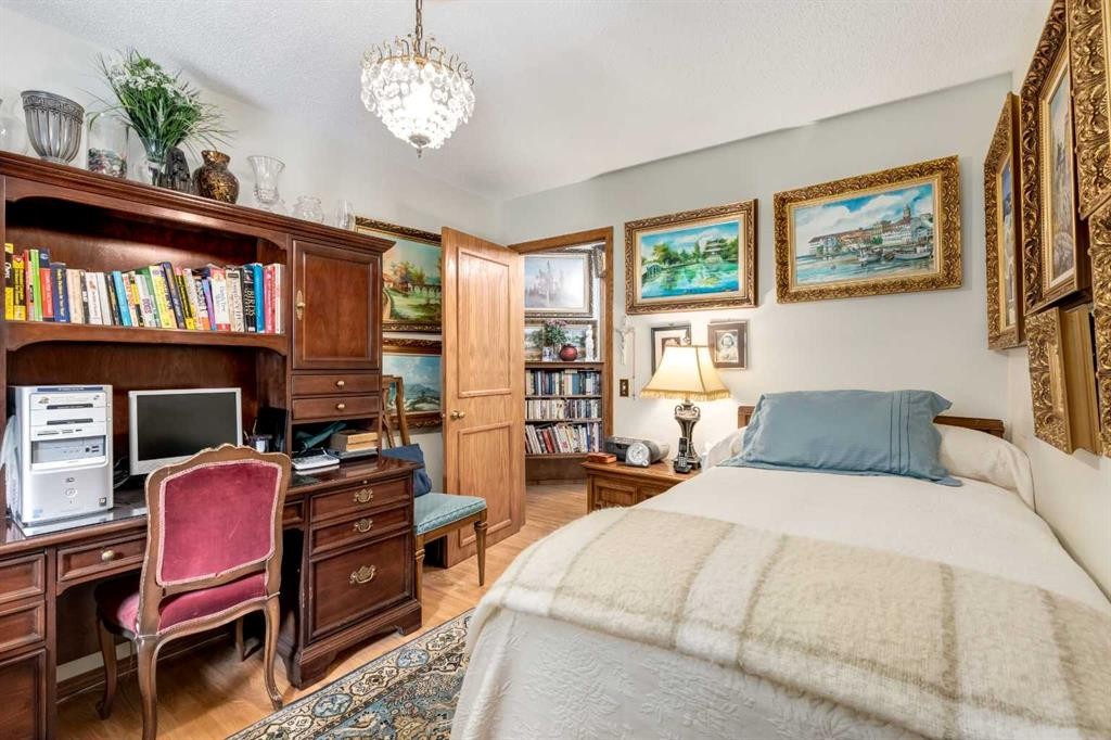 170 Oakbriar Close Sw, Calgary, AB - Indoor