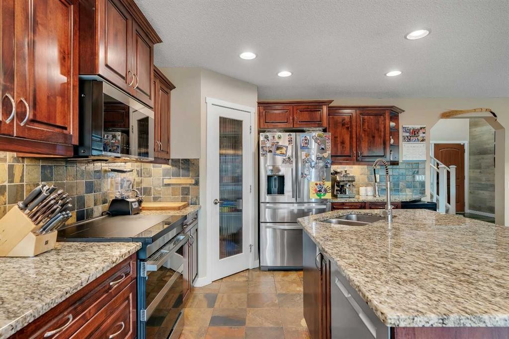 28 Cranwell Crescent Se, Calgary, AB