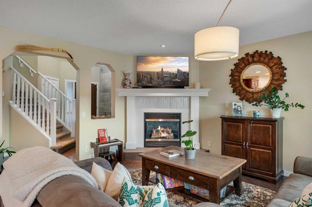 28 Cranwell Crescent Se, Calgary, AB