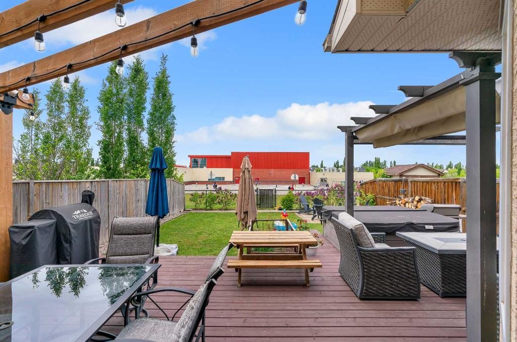 28 Cranwell Crescent Se, Calgary, AB