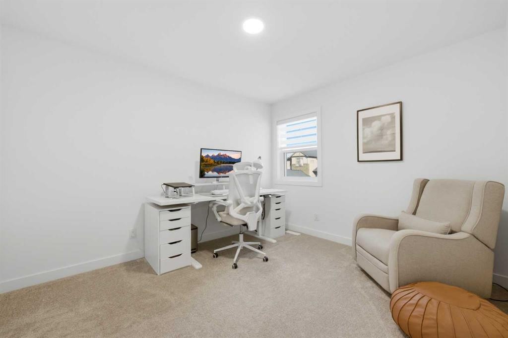 92 Heritage Hill, Cochrane, AB - Indoor Photo Showing Office