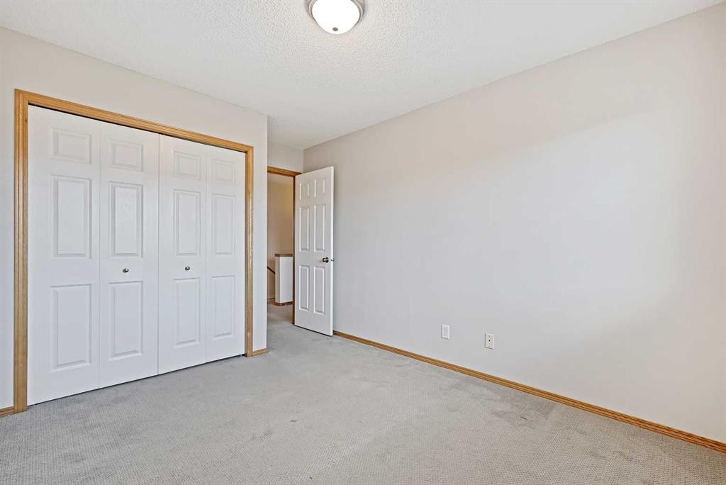 258 Rocky Ridge Court Nw, Calgary, AB