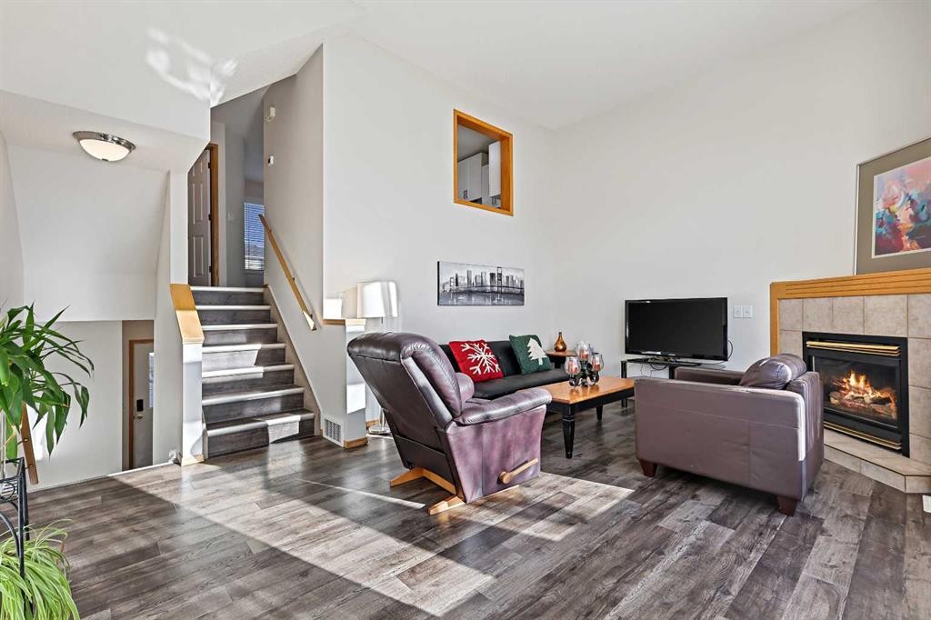 258 Rocky Ridge Court Nw, Calgary, AB