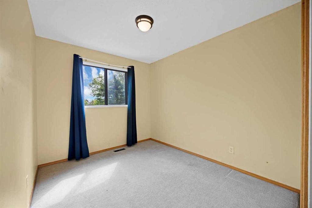 56 Templeridge Crescent Ne, Calgary, AB