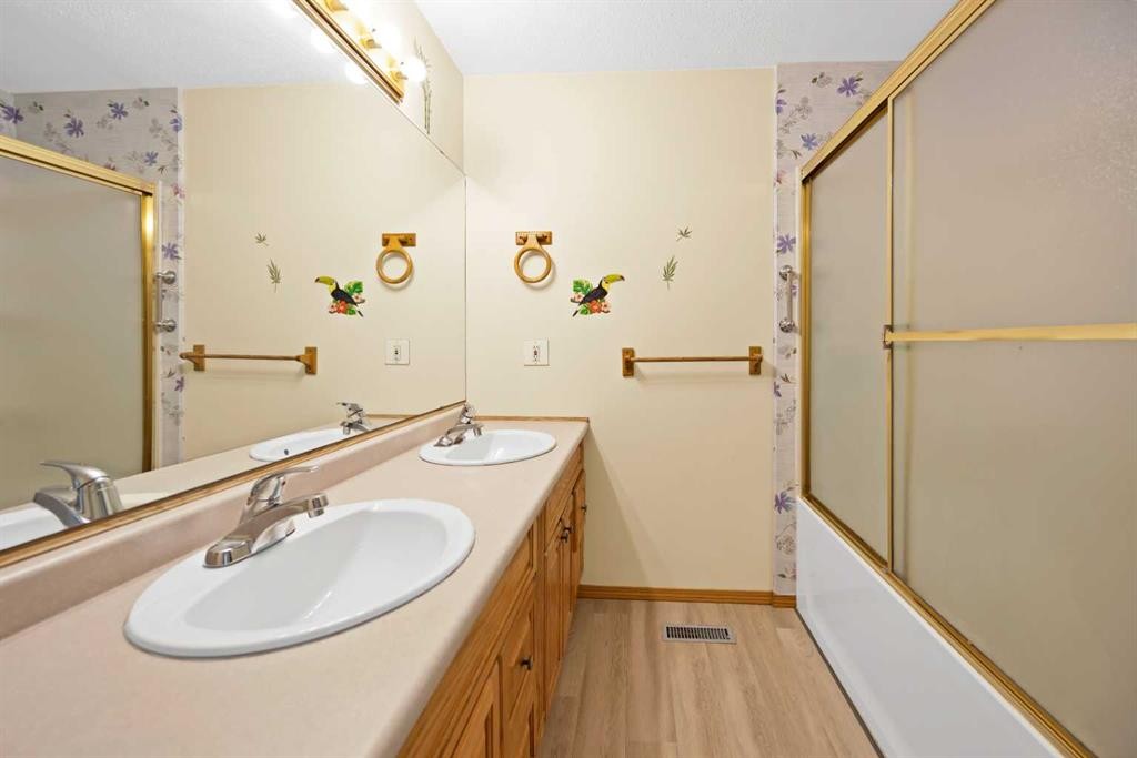 56 Templeridge Crescent Ne, Calgary, AB