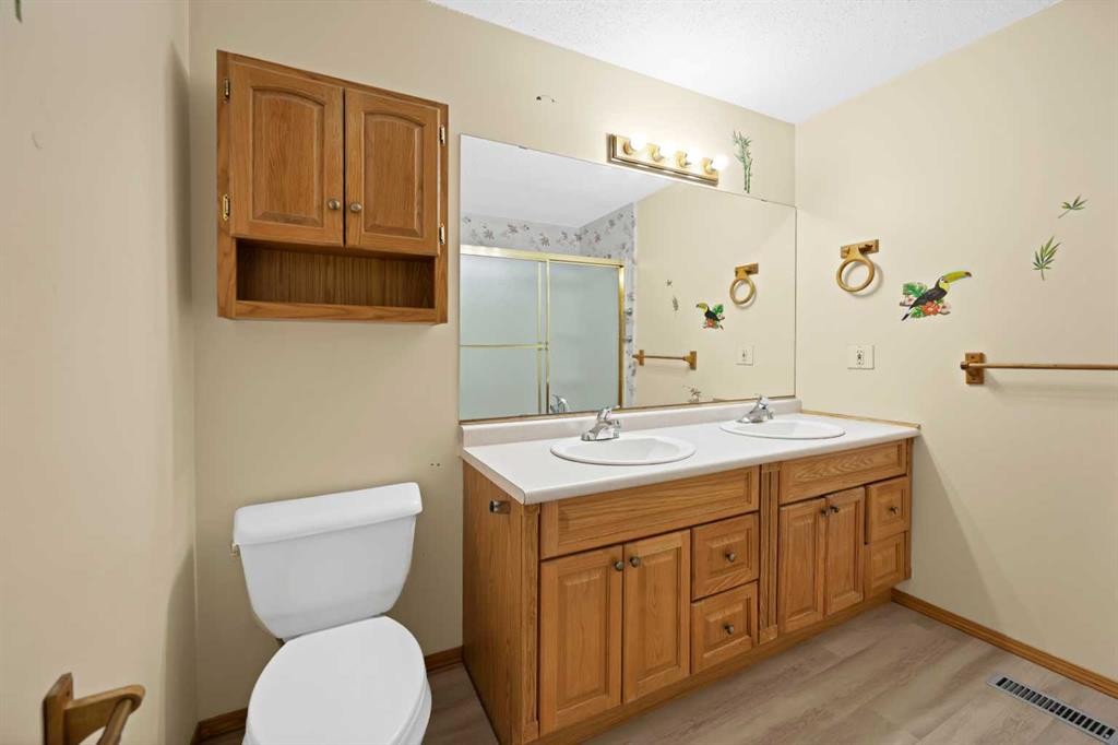 56 Templeridge Crescent Ne, Calgary, AB