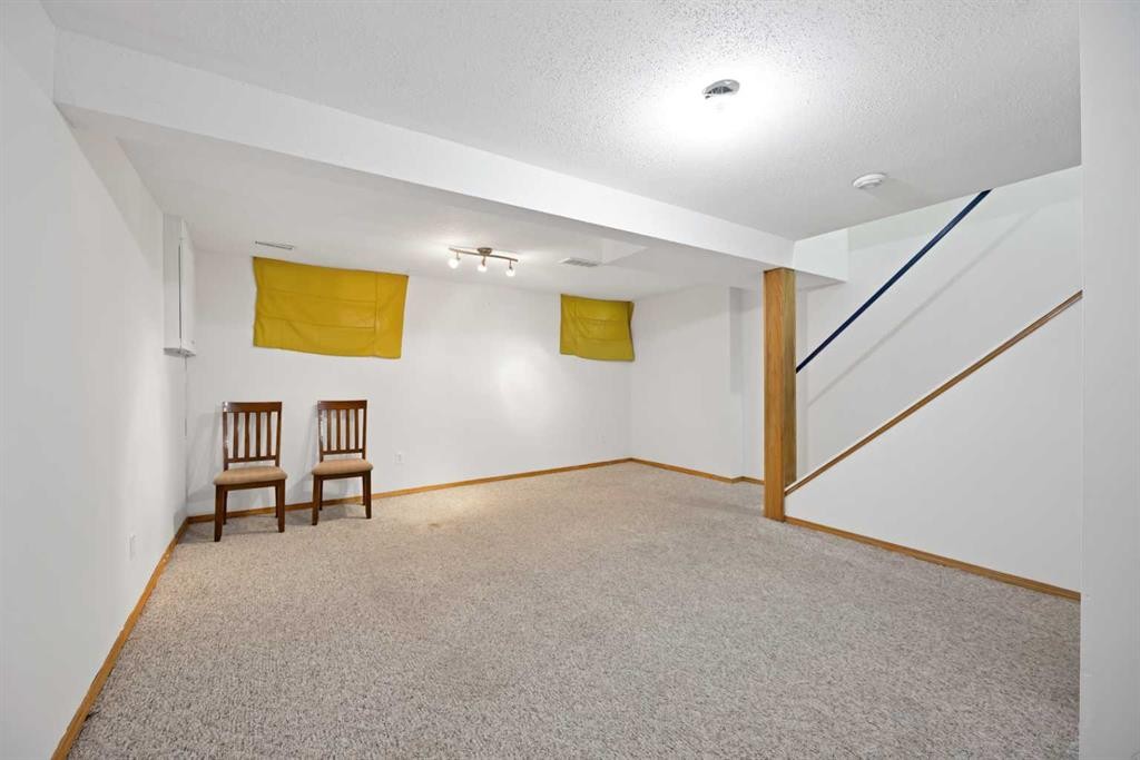 56 Templeridge Crescent Ne, Calgary, AB