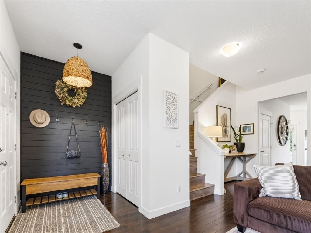 456 Rainbow Falls Drive, Chestermere, AB