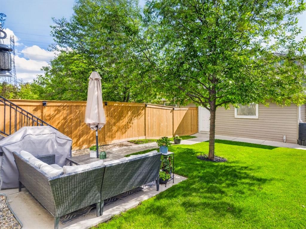 456 Rainbow Falls Drive, Chestermere, AB