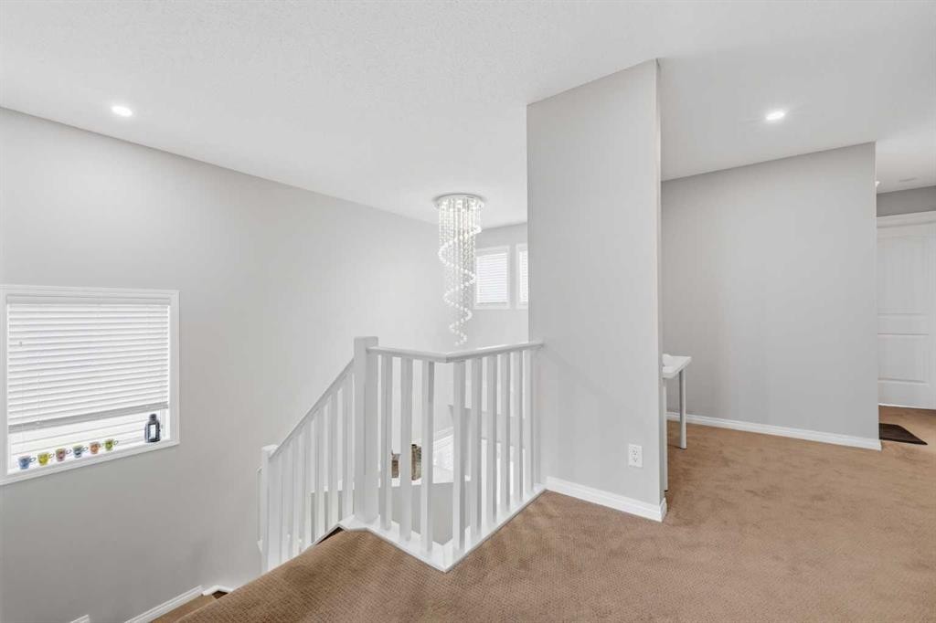 172 Sherwood Mews Nw, Calgary, AB