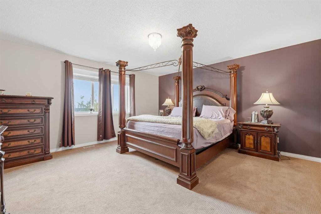 172 Sherwood Mews Nw, Calgary, AB