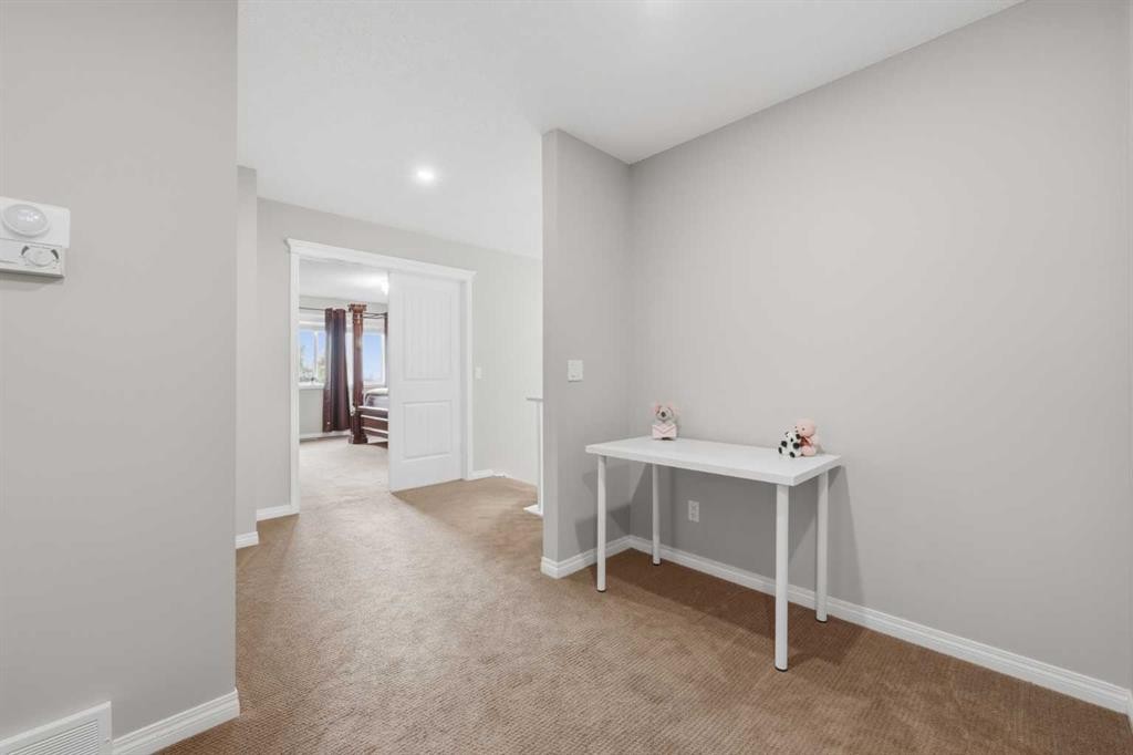 172 Sherwood Mews Nw, Calgary, AB