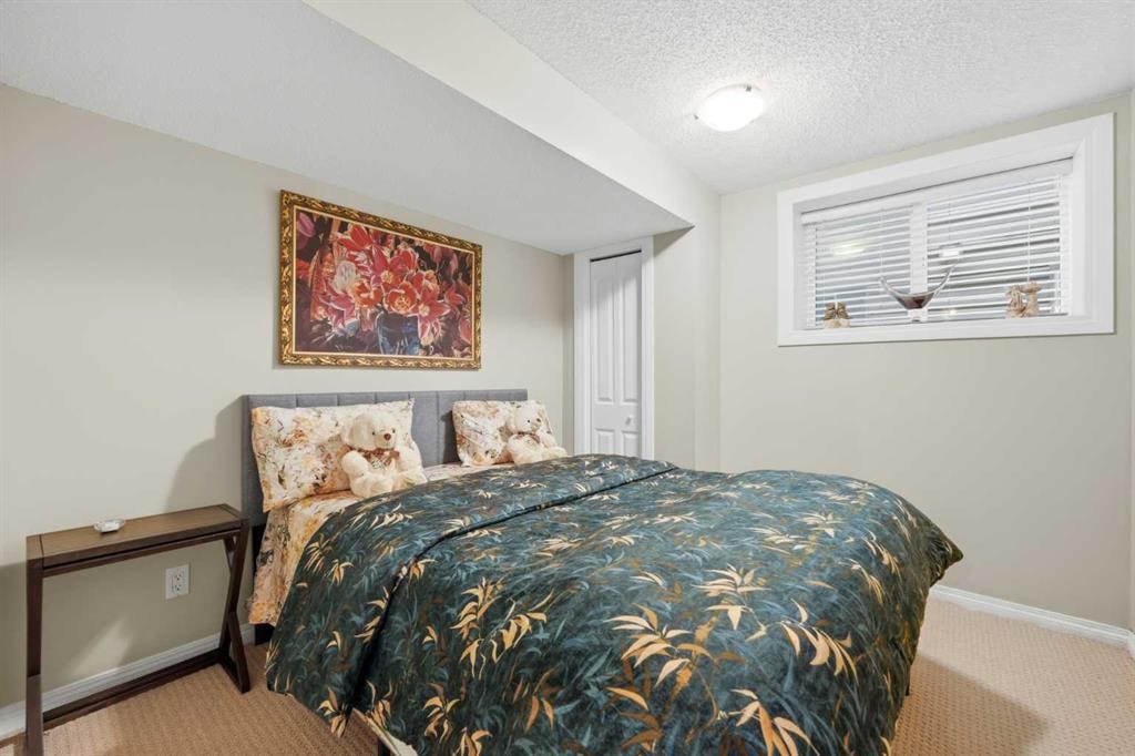 172 Sherwood Mews Nw, Calgary, AB