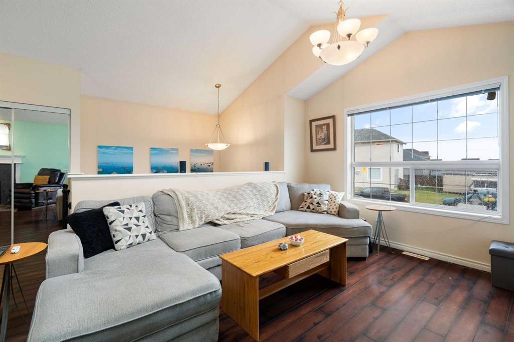 57 Saddlemont Grove Ne, Calgary, AB