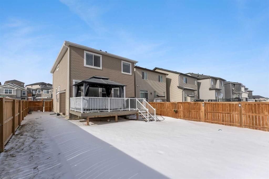 16 Nolancrest Circle Nw, Calgary, AB