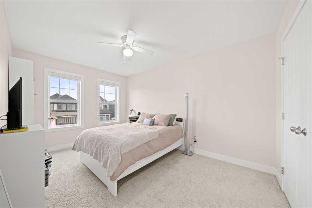 115 Mahogany Way Se, Calgary, AB