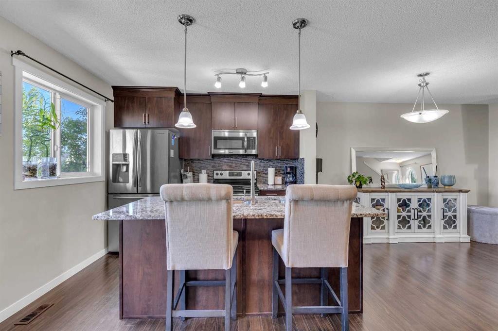 401 Copperpond Landing Se, Calgary, AB