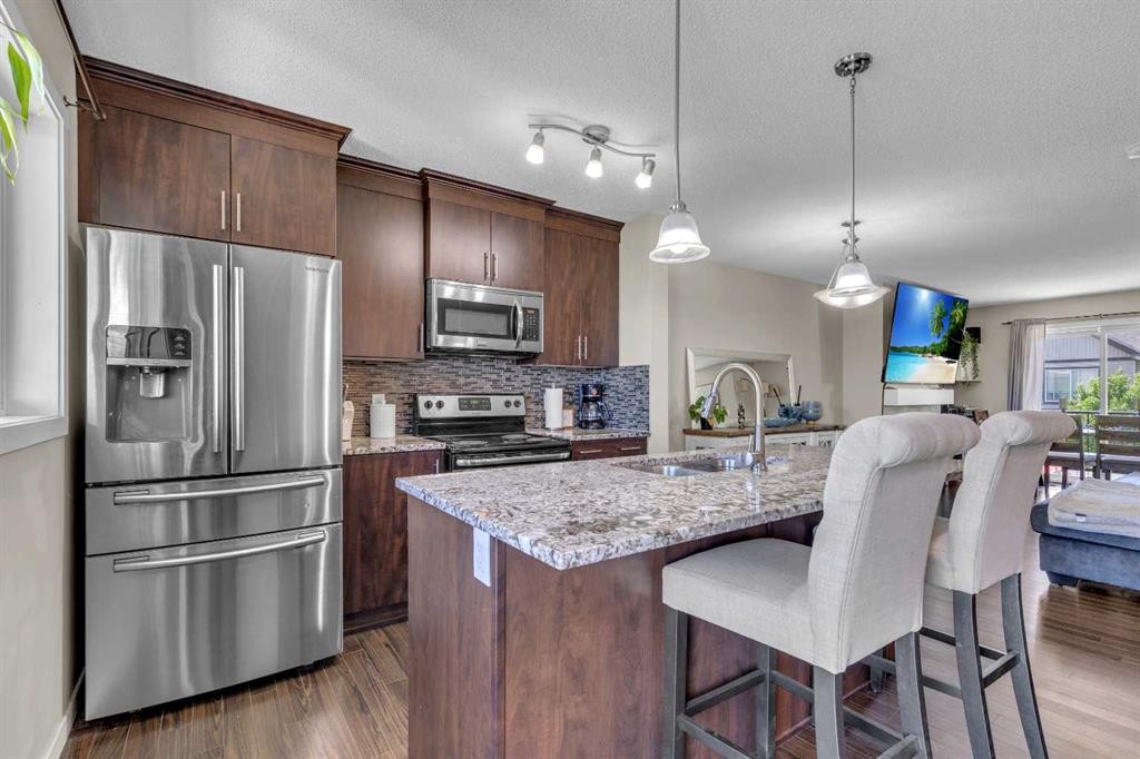 401 Copperpond Landing Se, Calgary, AB