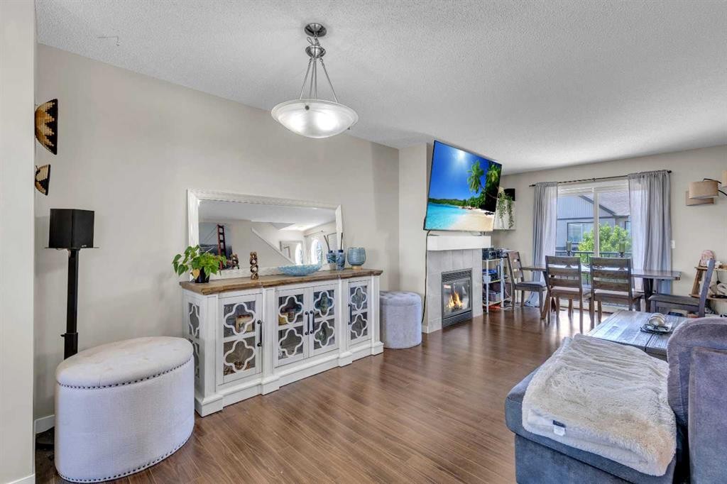 401 Copperpond Landing Se, Calgary, AB