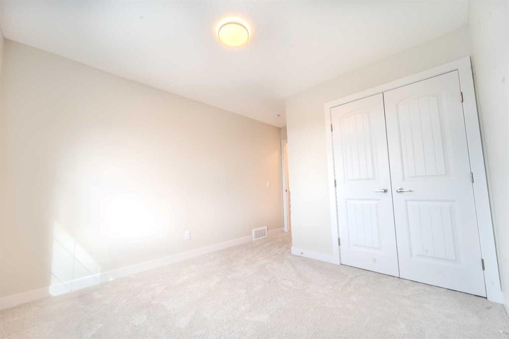 124 Waterford Way, Chestermere, AB