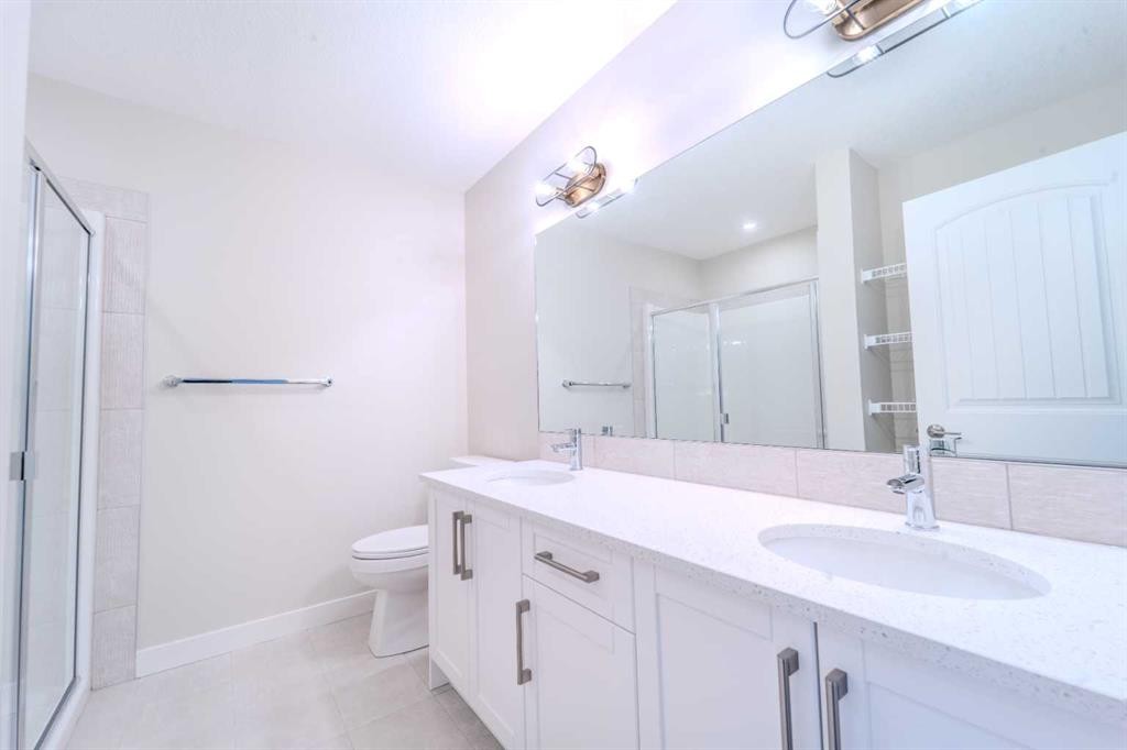 124 Waterford Way, Chestermere, AB