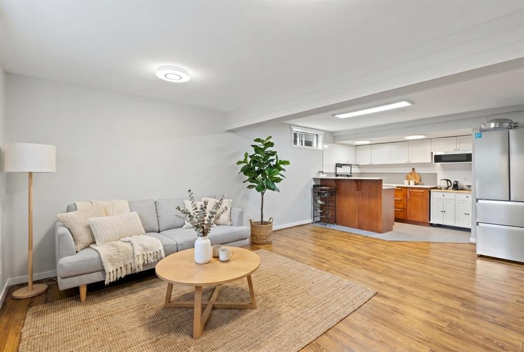 208 Woodpark Place Sw, Calgary, AB - Indoor Photo Showing Living Room
