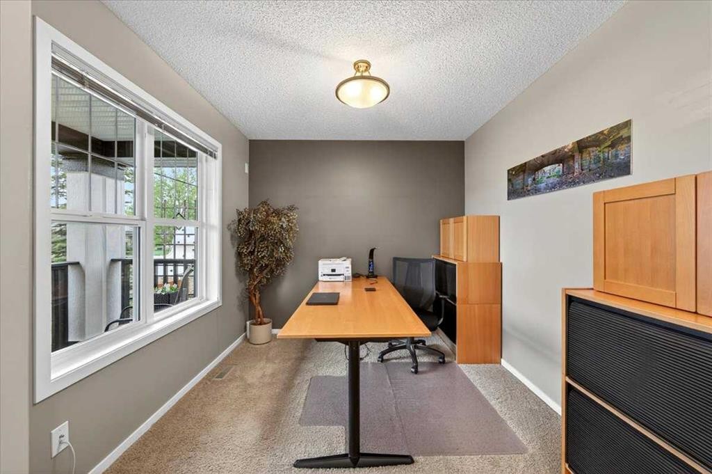 30 Copperstone Green Se, Calgary, AB