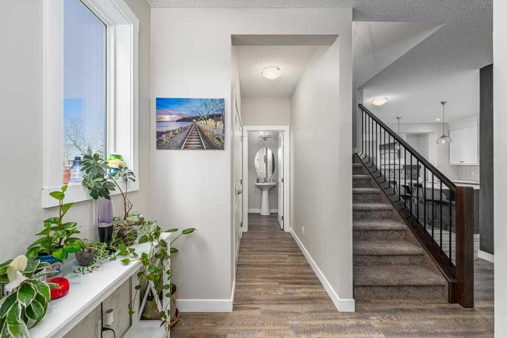 125 Sage Bluff Close Nw, Calgary, AB