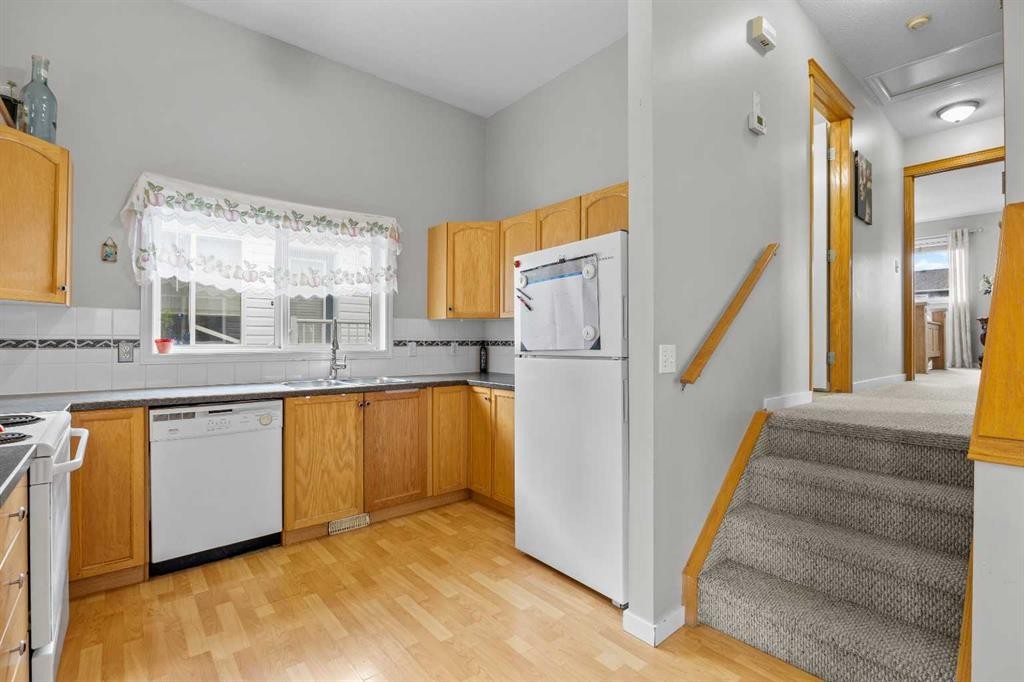 67 Saddlemead Green Ne, Calgary, AB