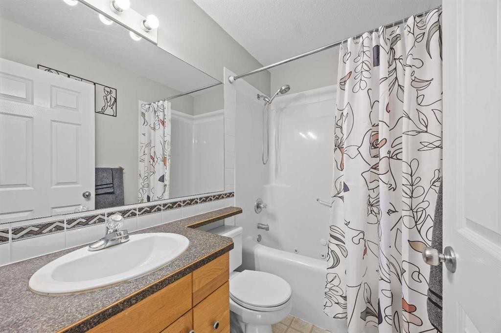 67 Saddlemead Green Ne, Calgary, AB