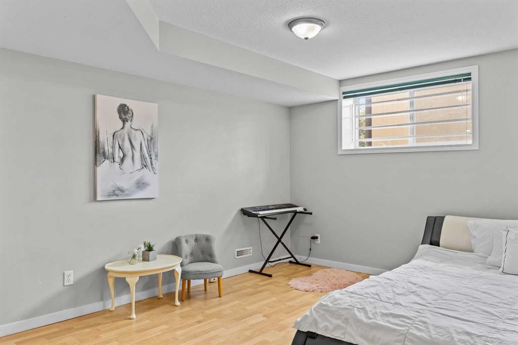 67 Saddlemead Green Ne, Calgary, AB
