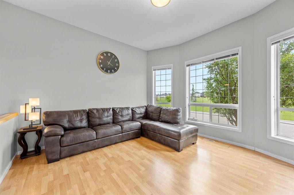 67 Saddlemead Green Ne, Calgary, AB